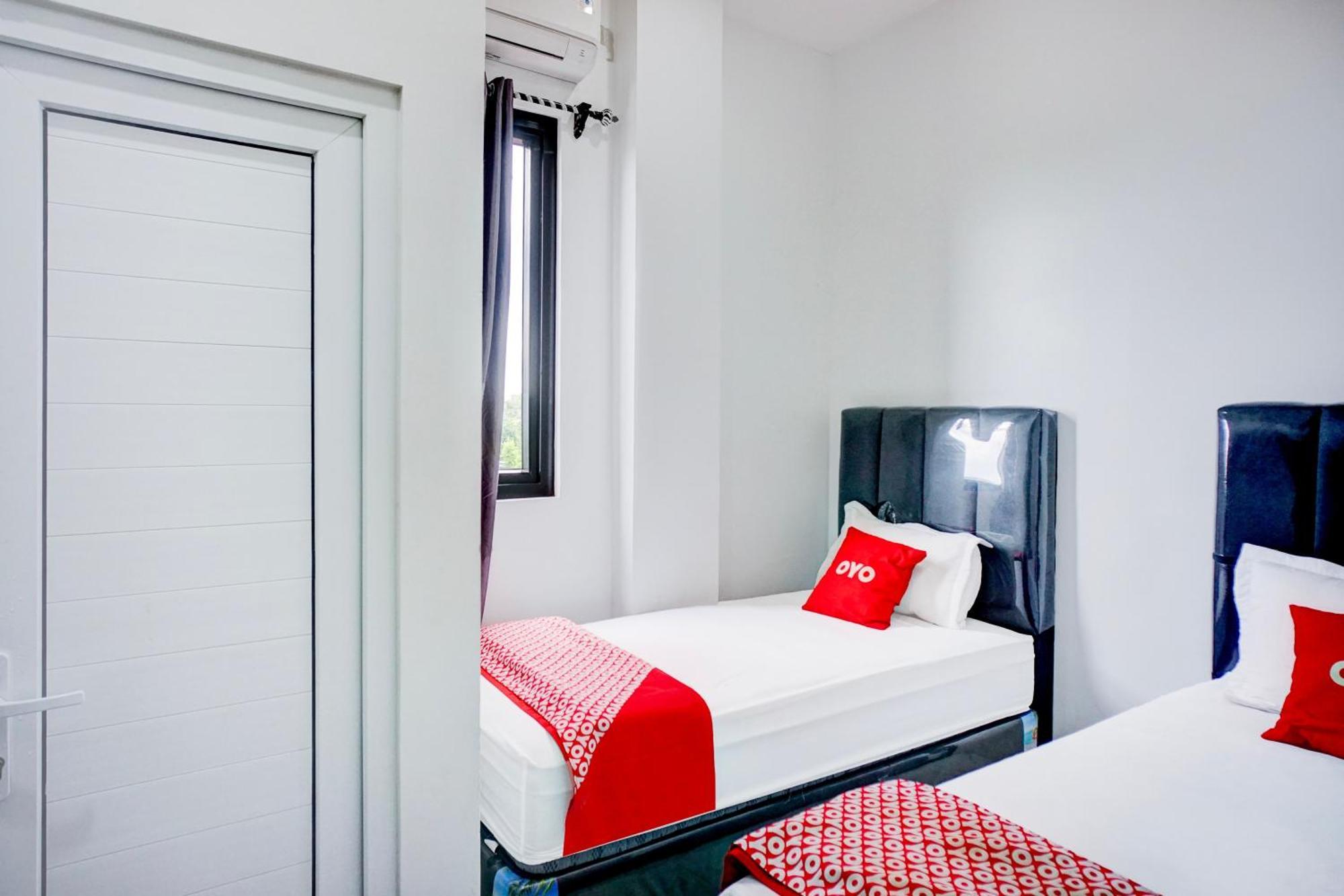 Capital O 94254 Dental Inn Banda Aceh Ngoại thất bức ảnh