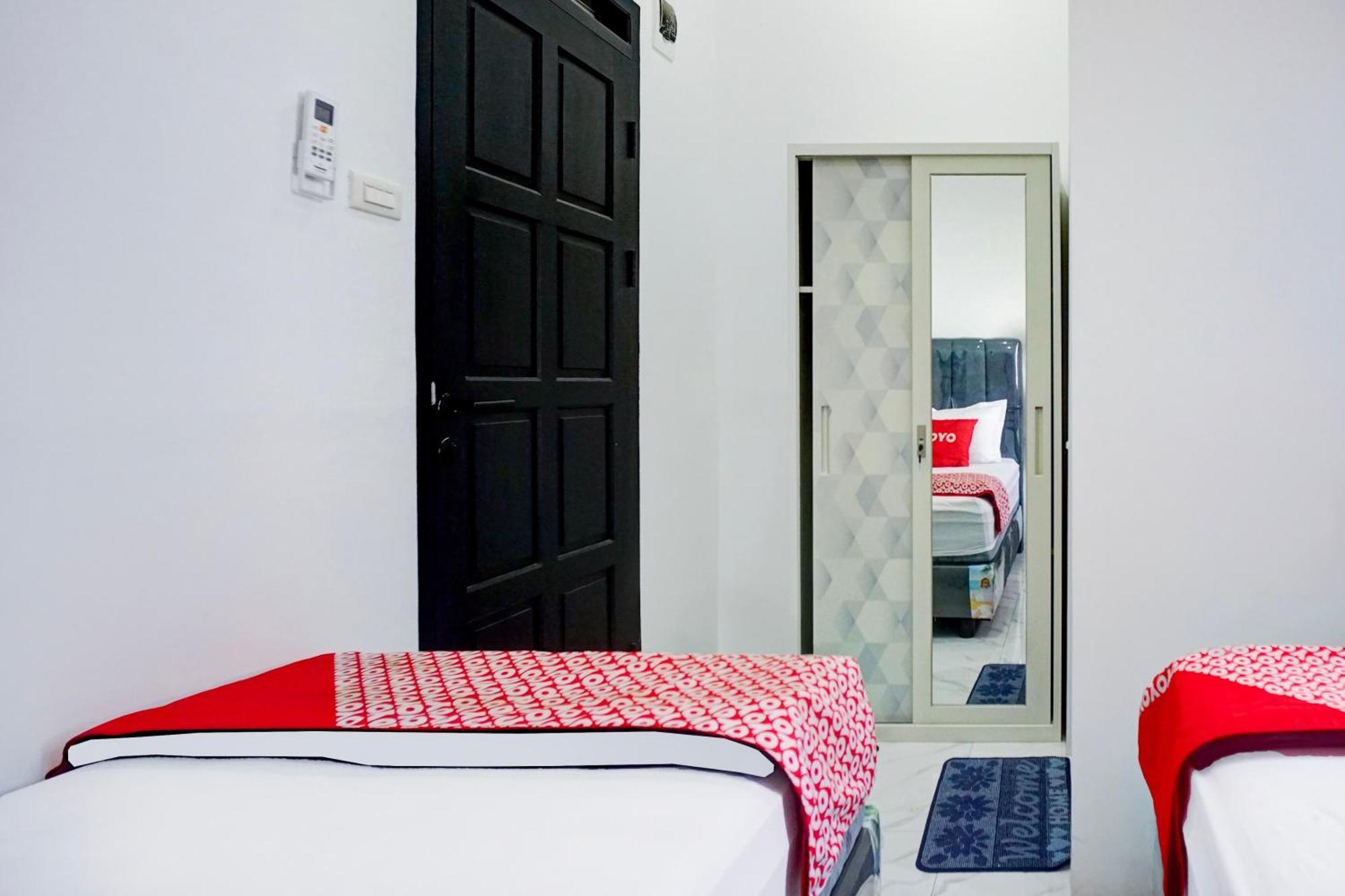 Capital O 94254 Dental Inn Banda Aceh Ngoại thất bức ảnh